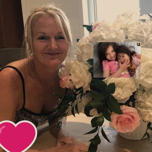 Meet your Posher, Deborah - Picture 1 of 1